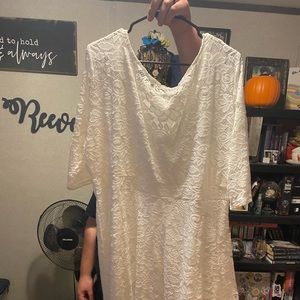 White lace midi dress. Size 4XL